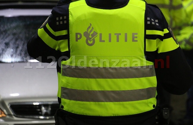 Politie houdt vijf jongeren op heterdaad aan voor beroving in Saasveld