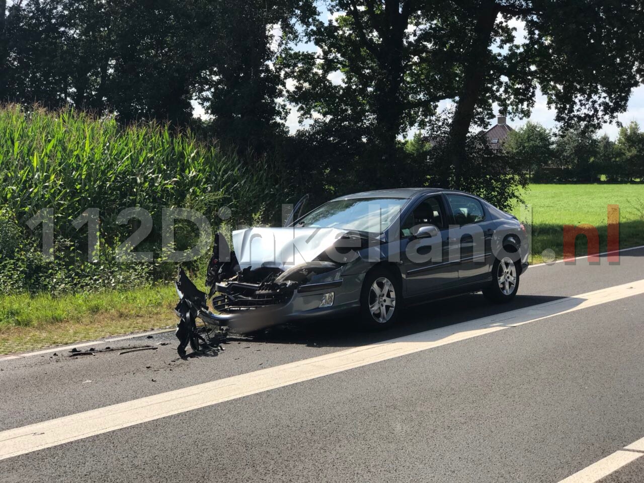 Video: Aanrijding tussen drie voertuigen in Reutum