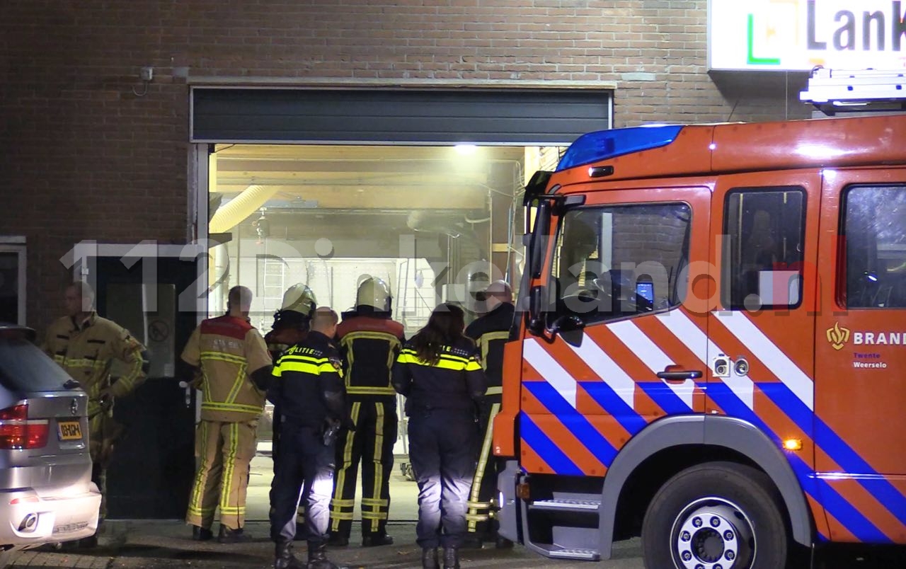 Brandweer rukt uit voor brand bij timmerfabriek in Deurningen