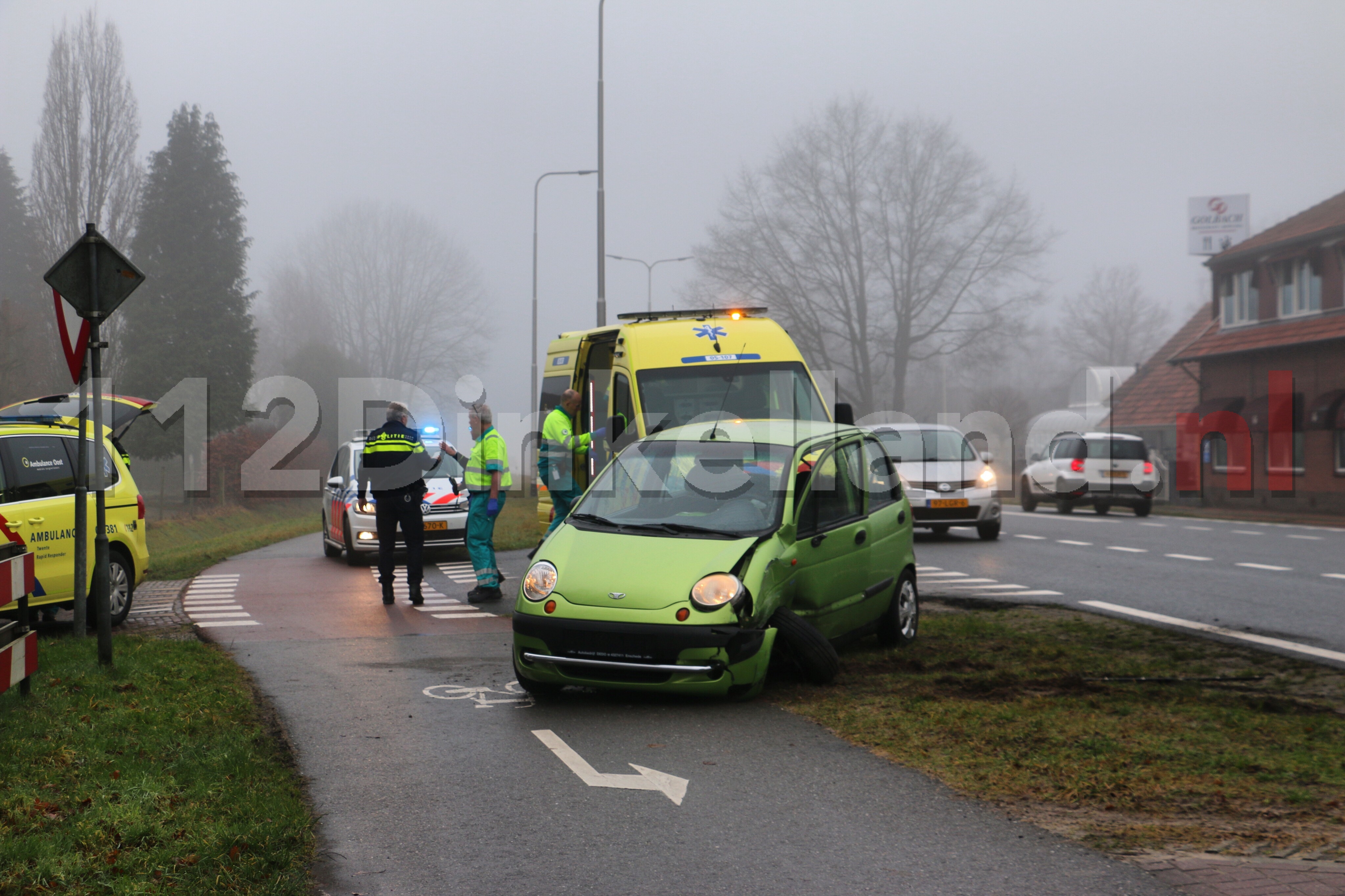 Video: Vrouw gewond bij eenzijdige aanrijding op Hengelosestraat Deurningen