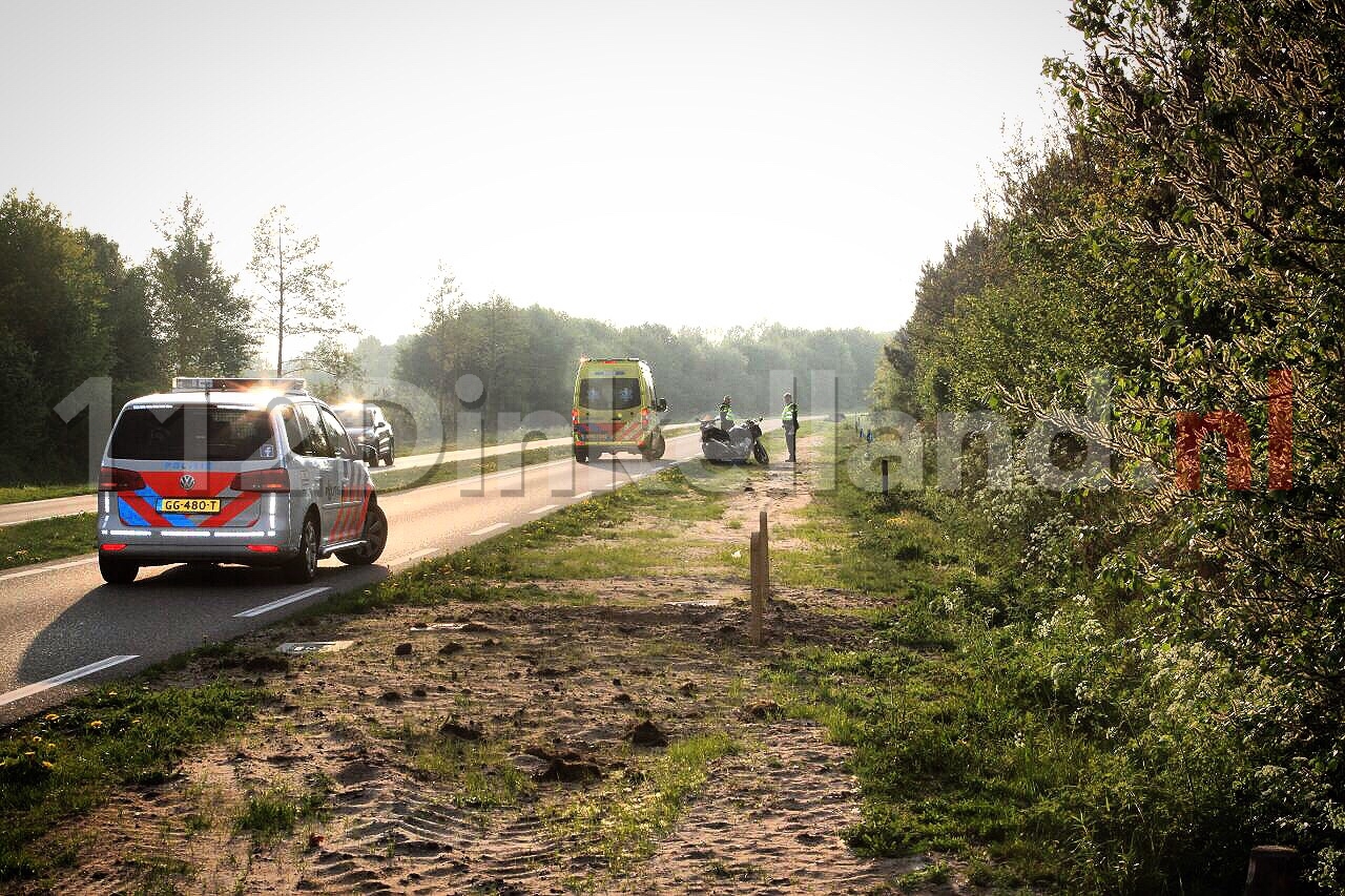 Motorrijder met spoed naar het ziekenhuis na aanrijding in Denekamp