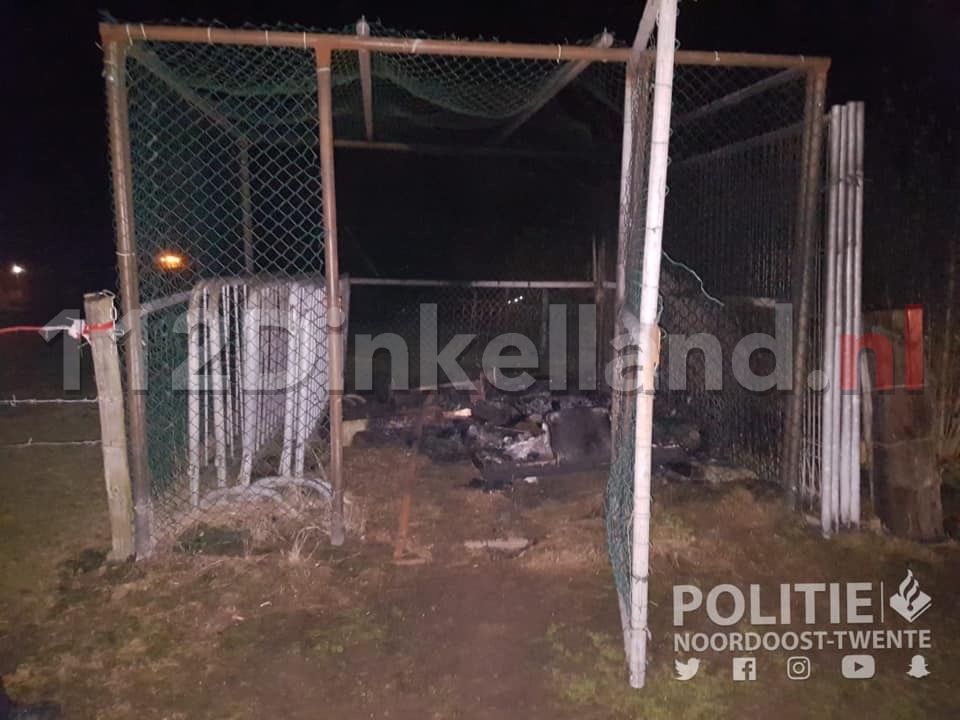 Politie zoekt getuigen van brandstichting in Denekamp