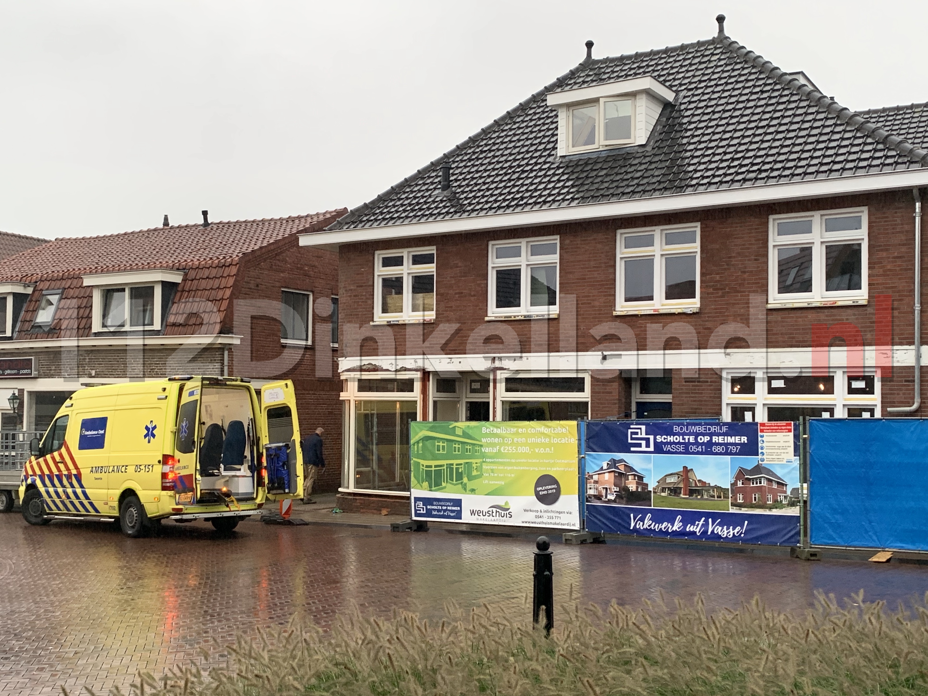 Bouwvakker gewond na val tijdens werkzaamheden in Ootmarsum