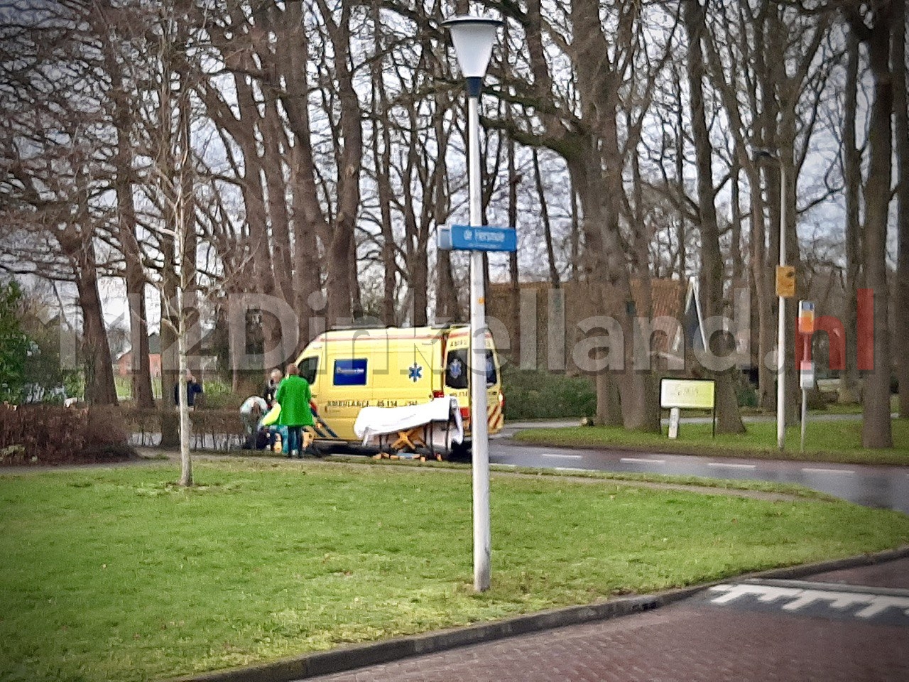 Man gewond naar het ziekenhuis na ongeluk in Rossum