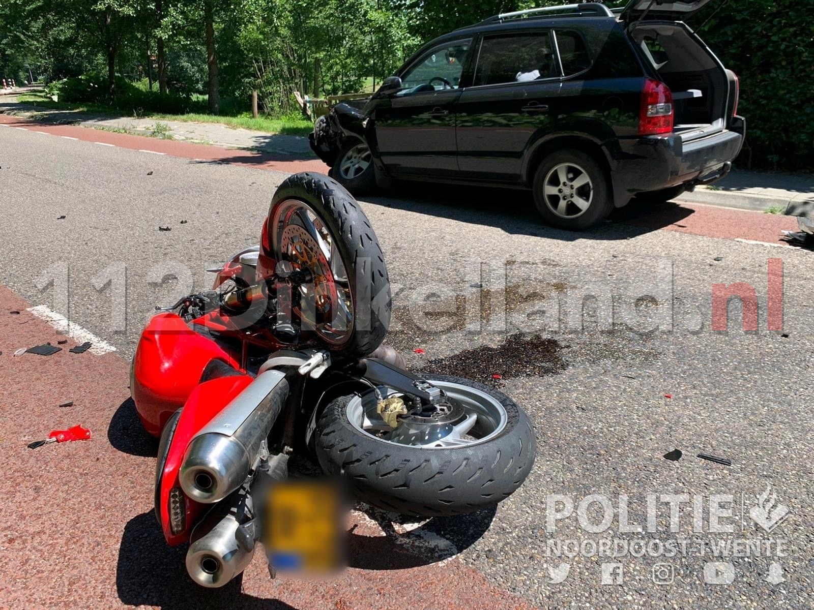 Motorrijder gewond bij aanrijding met auto in Oud Ootmarsum