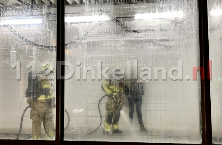 Brand in wasstraat bij tankstation in Denekamp