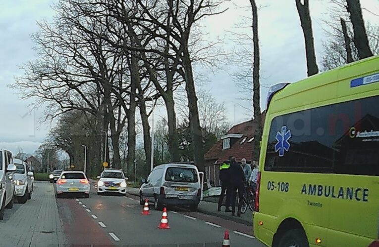 Bestuurder rijdt door na ongeval in Weerselo, burgernet ingezet