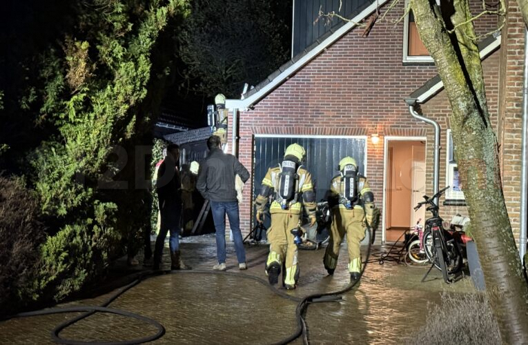 Brandweer rukt uit voor brand bij woning in Denekamp